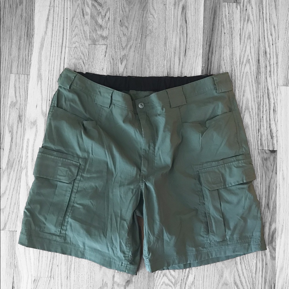 NWOT Duluth Shorts DuluthFlex dry on the fly 2XL